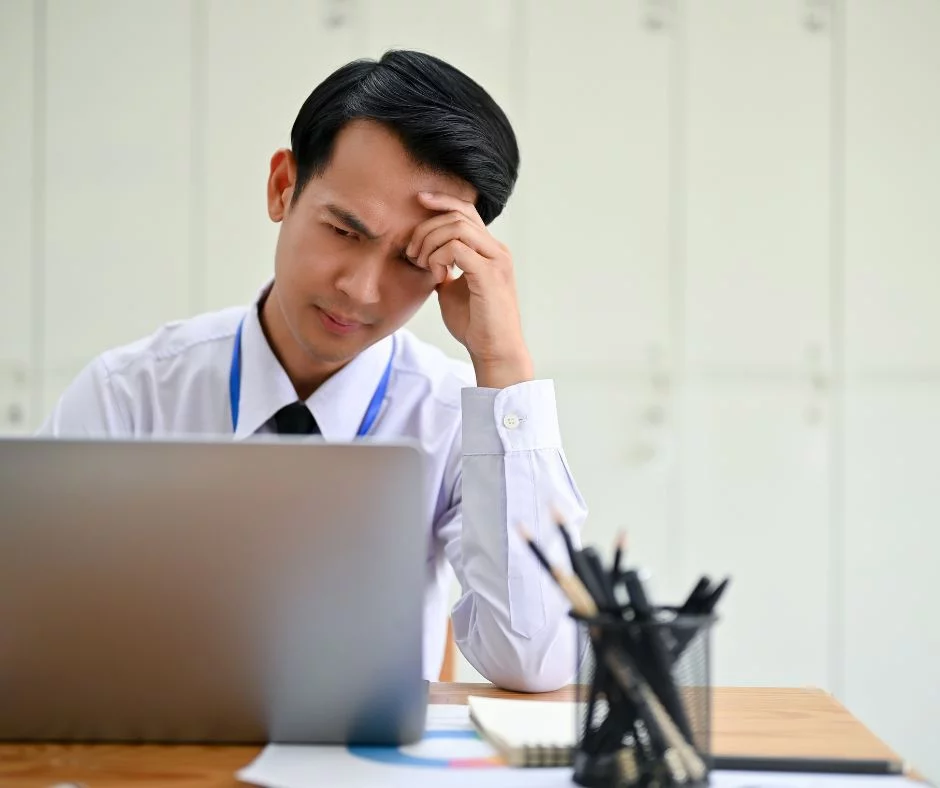 Empleado que sabe que su empresa cuenta con una Fianza de Fidelidad